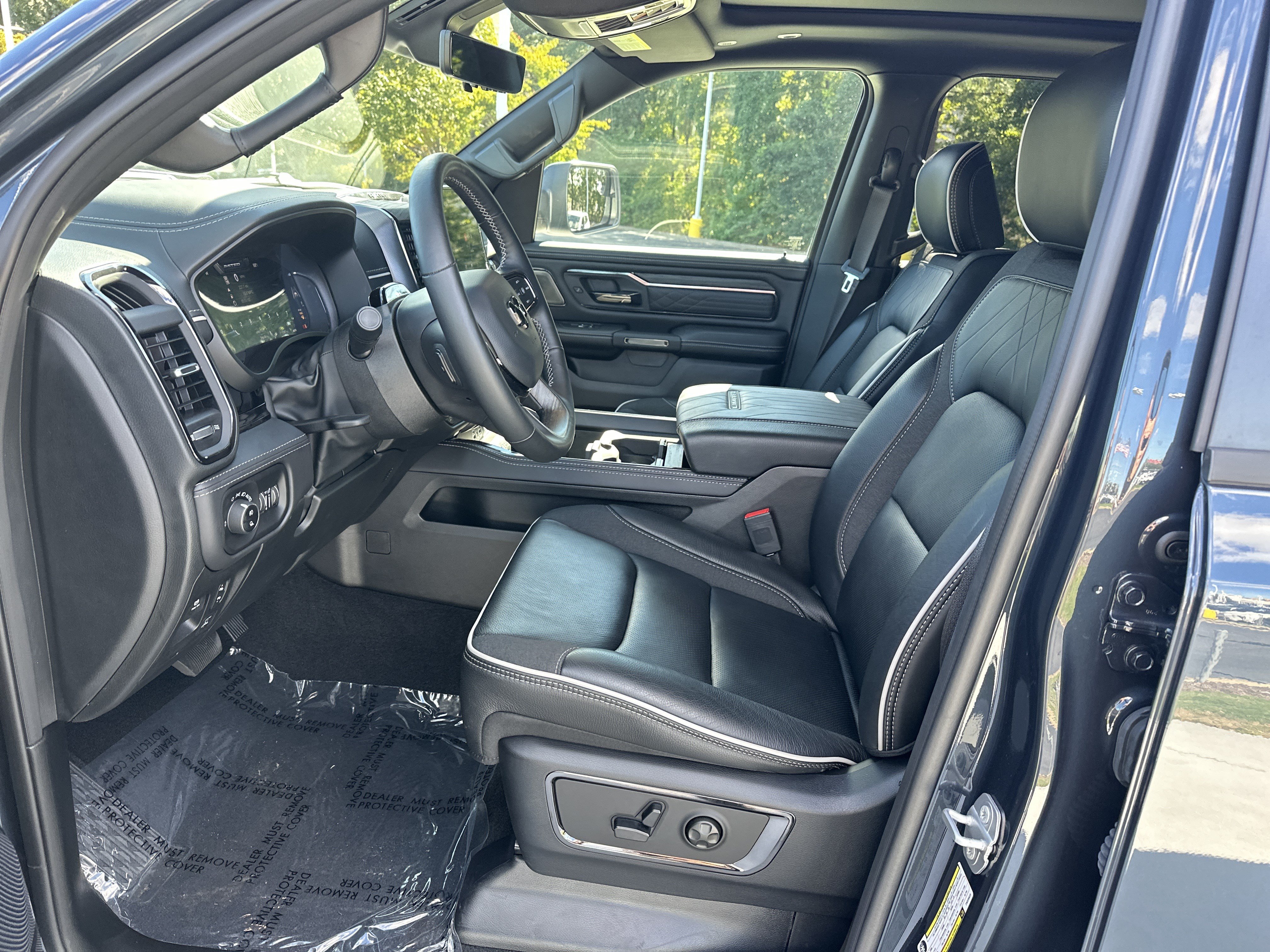 Used 2026 RAM 1500 Limited AWD/4WD image 16