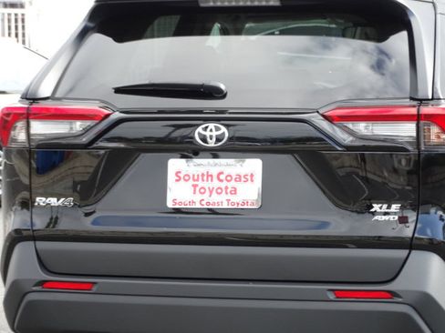 New 2025 Toyota RAV4 XLE Premium image 7