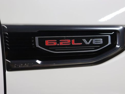 Used 2019 GMC Sierra 1500 AT4 w/ AT4 Premium Package AWD/4WD image 9