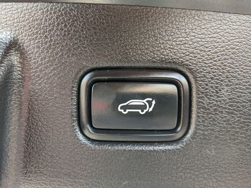 Certified 2022 Kia Telluride EX w/ EX Premium Package image 11