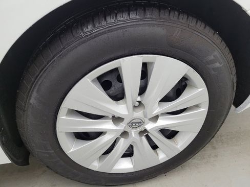 Used 2024 Nissan Sentra S FWD image 31