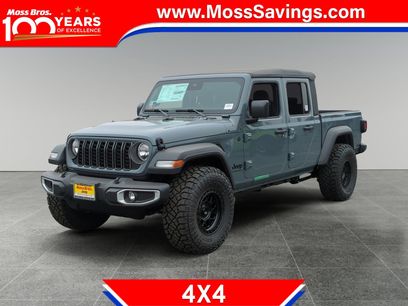 Used 2025 Jeep Gladiator Sport