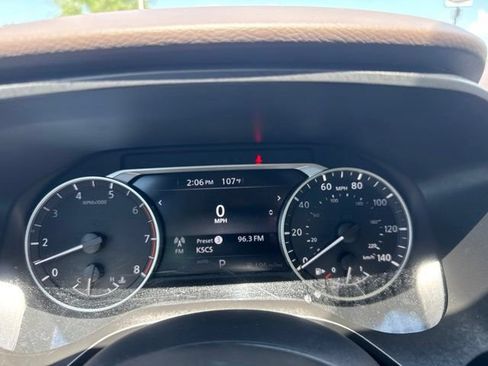 Used 2023 Nissan Rogue SV AWD/4WD image 12