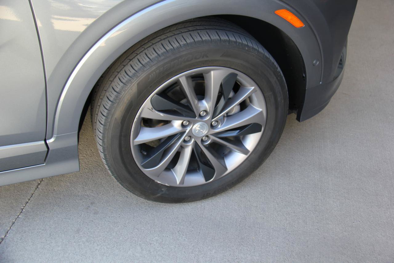Used 2021 Buick Encore GX Essence w/ Advanced Technology Package AWD/4WD image 32