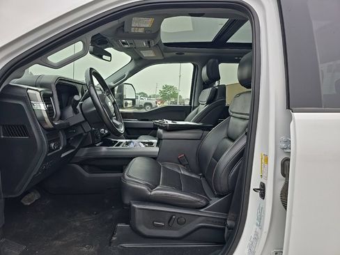 Used 2025 Ford F250 Lariat w/ Lariat Ultimate Package AWD/4WD image 11