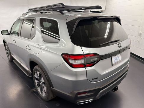 New 2026 Honda Pilot Elite image 3