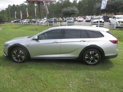 Used 2018 Buick Regal Essence w/ Driver Confidence Package #1