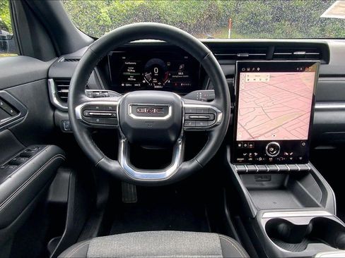 Used 2025 GMC Terrain Elevation AWD/4WD image 5
