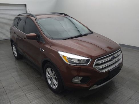 Used 2018 Ford Escape SE FWD image 13