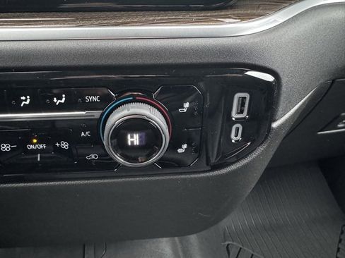 New 2026 Chevrolet Silverado 3500 LT w/ Leather Package image 14