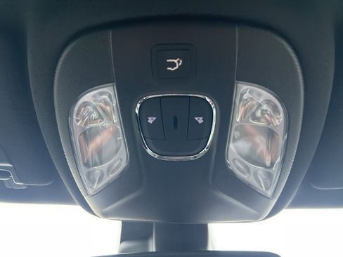 New 2026 Jeep Compass Limited image 32