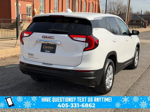 Used 2022 GMC Terrain SLE image 12