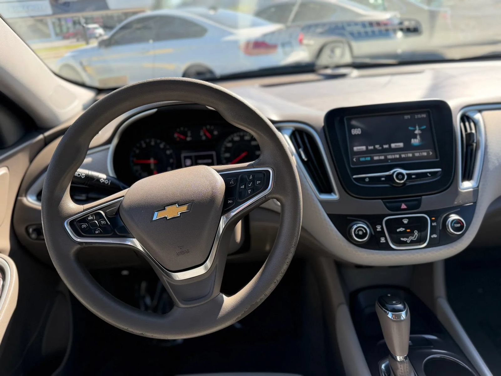 Used 2018 Chevrolet Malibu LS w/ LPO, Convenience Package 1 FWD image 12