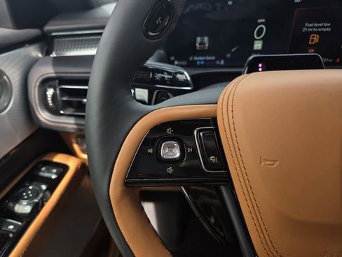 New 2026 Lincoln Aviator Black Label AWD/4WD image 23