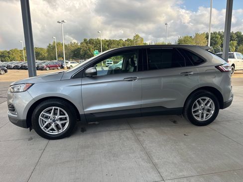 Certified 2021 Ford Edge SEL w/ Convenience Package image 4