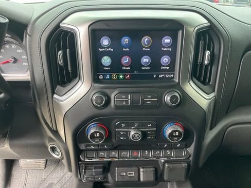 Used 2019 Chevrolet Silverado 1500 LT Trail Boss AWD/4WD image 24
