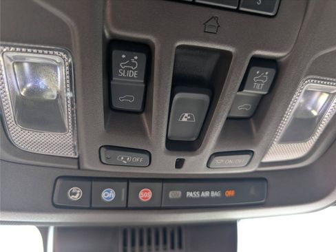 Used 2024 GMC Sierra 1500 Denali w/ Denali Reserve Package AWD/4WD image 17