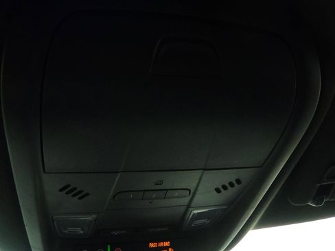 Used 2024 Buick Enclave Premium FWD image 31