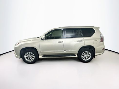 Used 2016 Lexus GX 460 w/ Premium Package AWD/4WD image 4