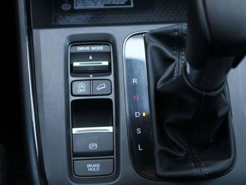 Used 2024 Honda CR-V EX-L image 32