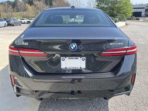 New 2026 BMW i5 eDrive40 w/ M Sport Package RWD image 12