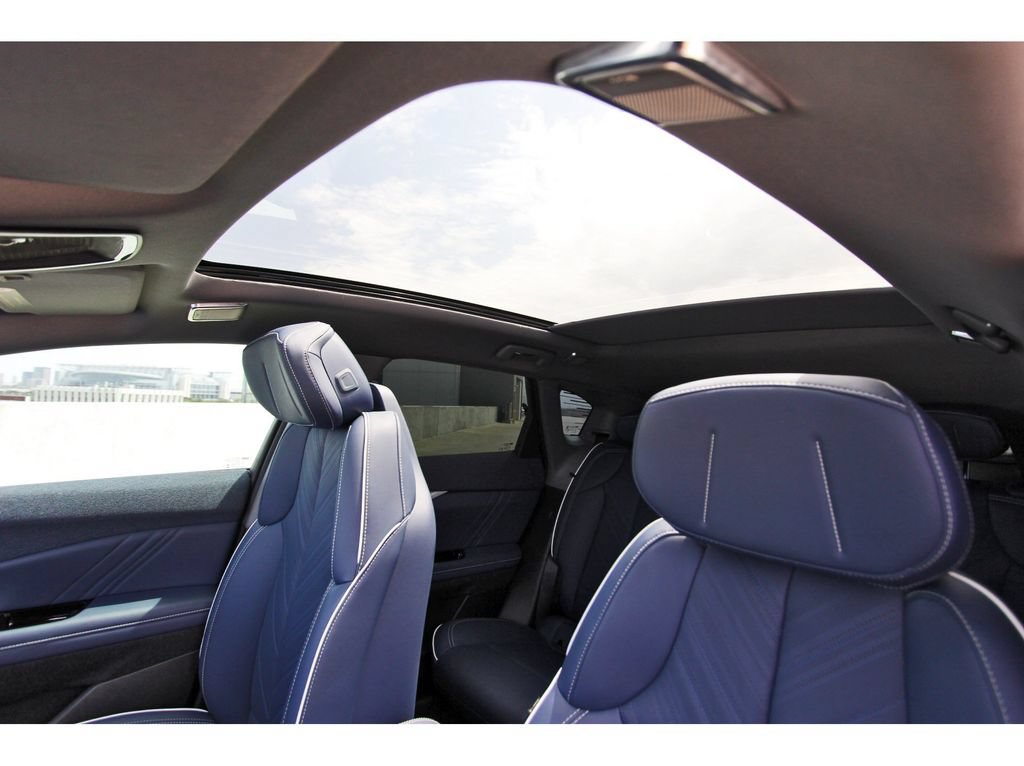 Certified 2025 Cadillac Optiq Sport 2 AWD/4WD image 28