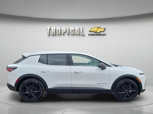 New 2026 Chevrolet Equinox EV LT w/ LPO, Blackout Package FWD image 6