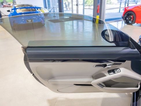 Used 2018 Porsche 718 Cayman GTS image 28