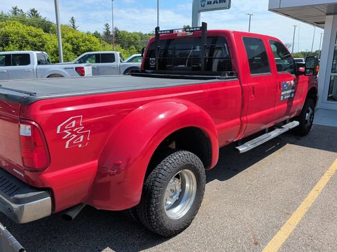 Used 2015 Ford F350 Lariat w/ Lariat Interior Package AWD/4WD image 4
