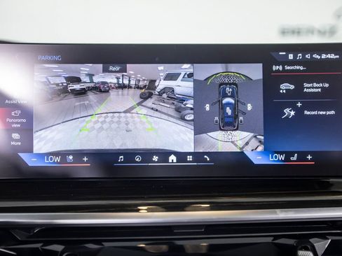 Used 2026 BMW X7 M60i w/ Climate Comfort Package AWD/4WD image 34