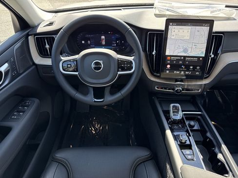 New 2026 Volvo XC60 B5 Ultra w/ Protection Package Premier image 16