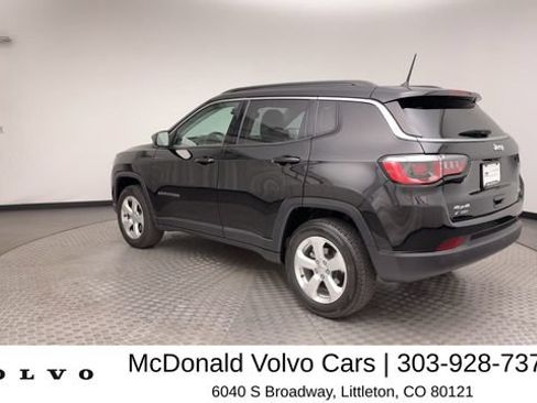 Used 2018 Jeep Compass Latitude w/ Safe & Security Group AWD/4WD image 4