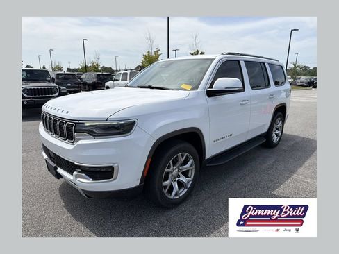 Used 2022 Jeep Wagoneer Series II AWD/4WD image 1