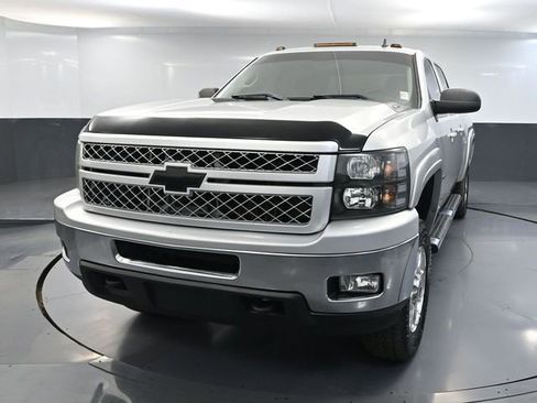 Used 2014 Chevrolet Silverado 2500 LT w/ Z71 Appearance Package image 12