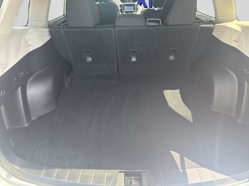Used 2019 Subaru Forester Premium AWD/4WD image 10