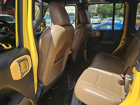 Used 2021 Jeep Wrangler Unlimited Sahara image 21