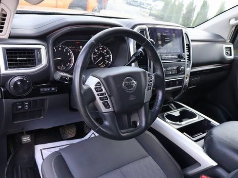 Used 2021 Nissan Titan SV w/ SV Convenience Package RWD image 25