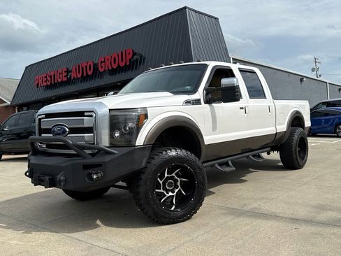 Used 2016 Ford F250 Lariat w/ Lariat Ultimate Package AWD/4WD image 16