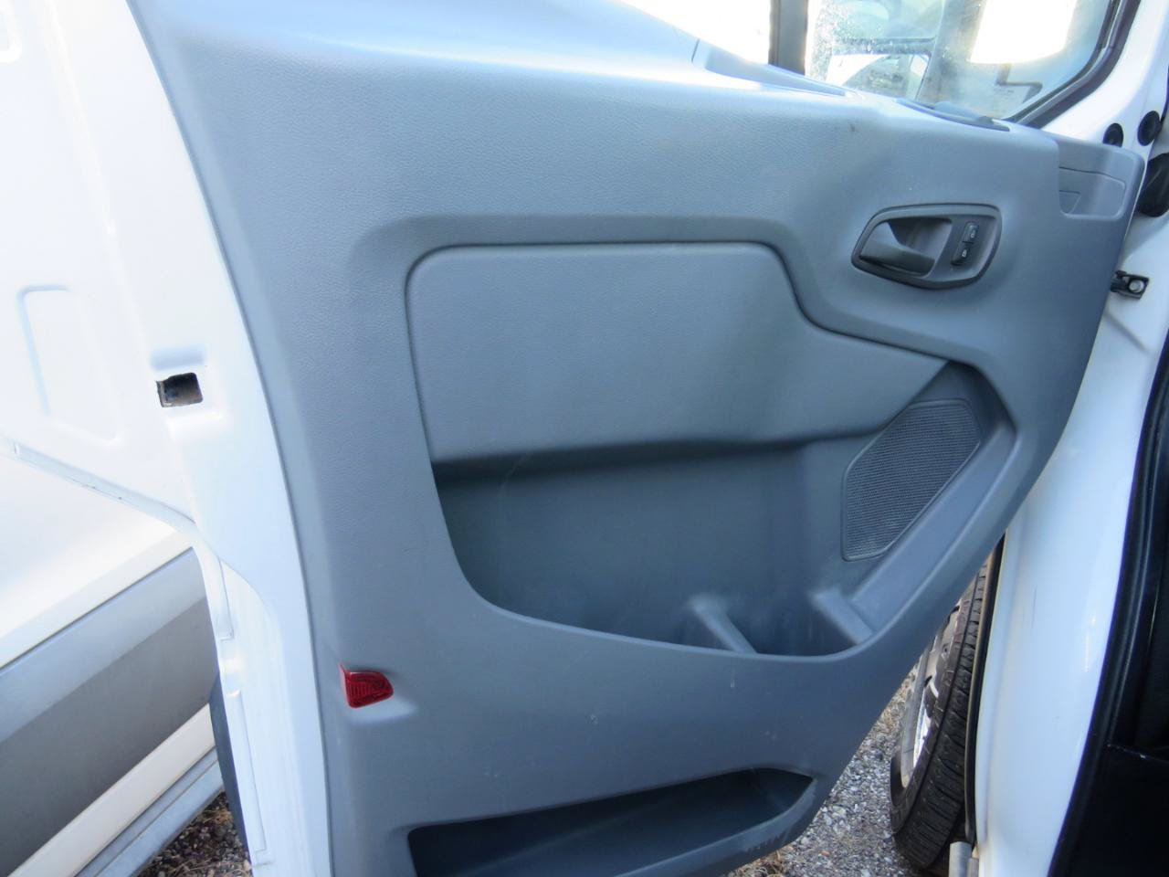 Used 2018 Ford Transit 250 148 High Roof RWD image 26