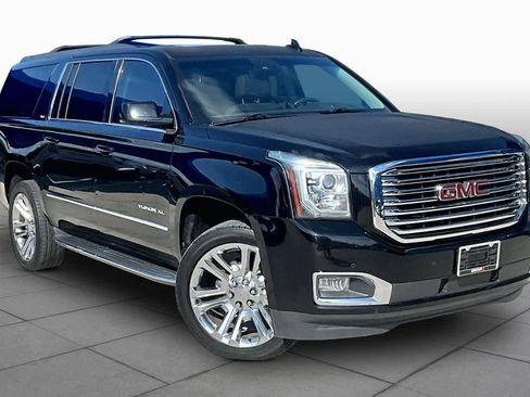 Used 2017 GMC Yukon XL SLT w/ Premium Edition RWD image 3