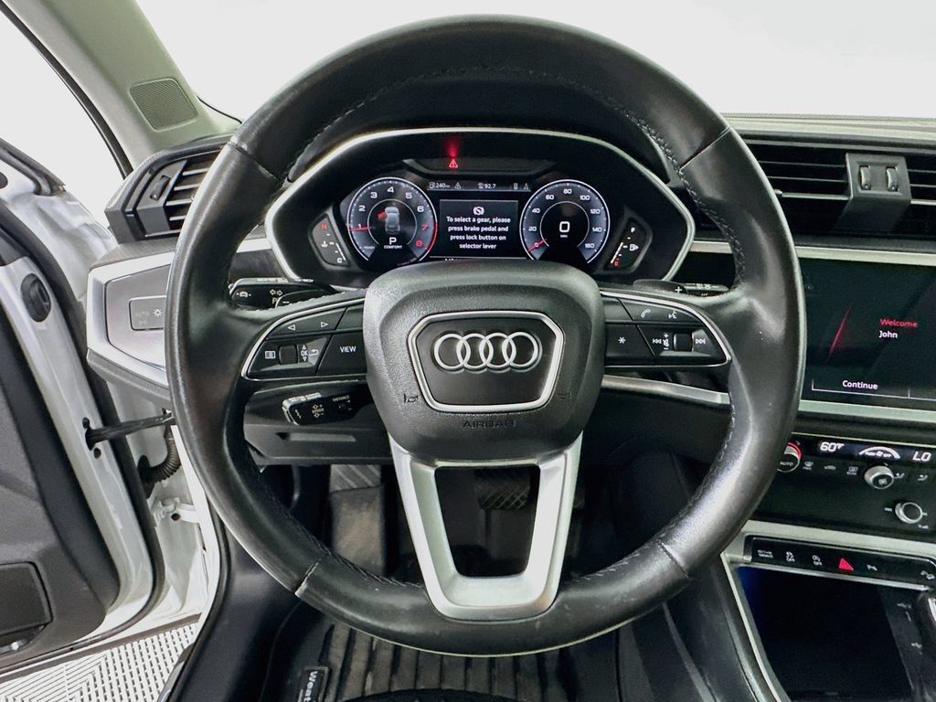 Used 2022 Audi Q3 2.0T Premium Plus w/ Premium Plus Package AWD/4WD image 18
