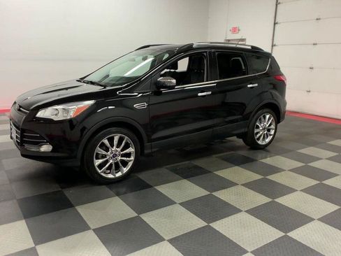 Used 2016 Ford Escape SE w/ SE Chrome Package AWD/4WD image 4