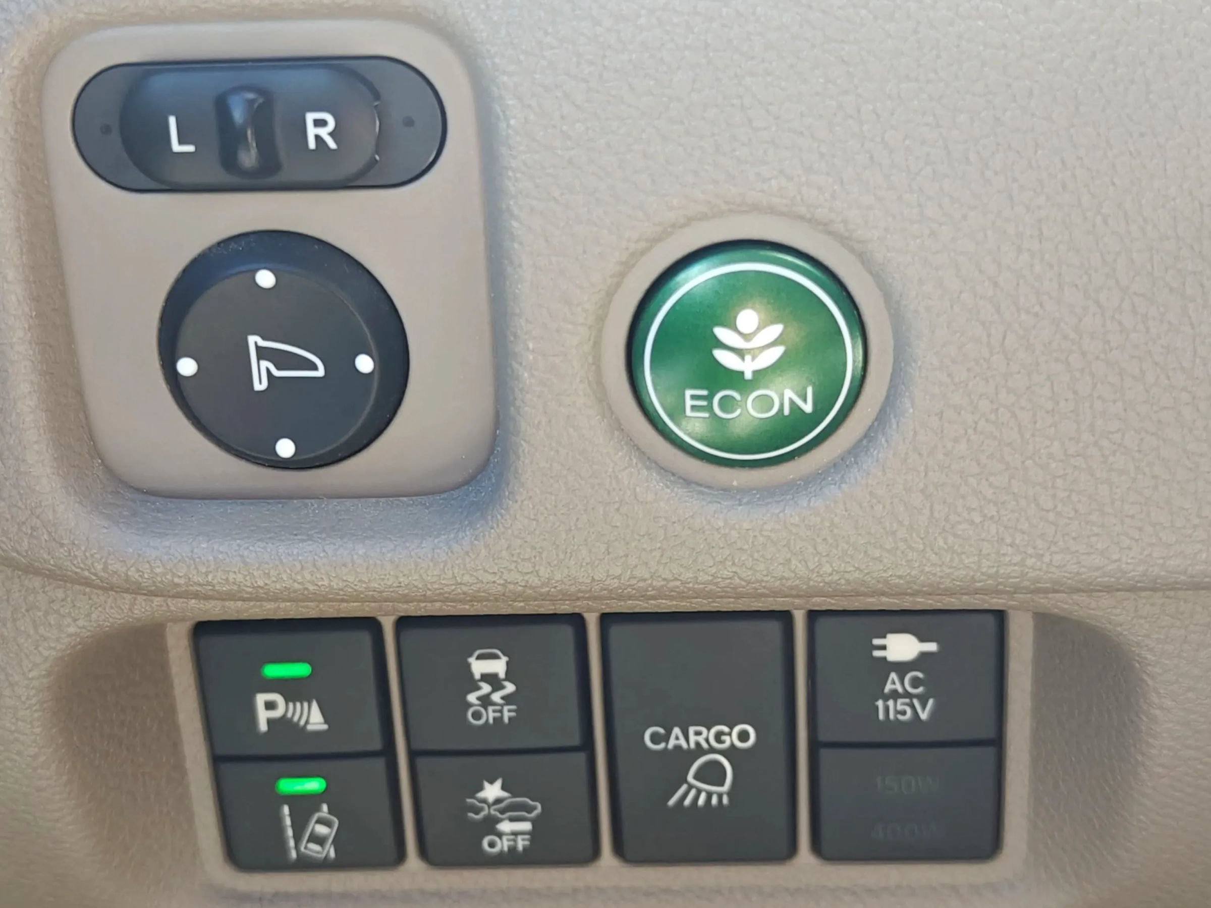 Used 2017 Honda Ridgeline RTL-E image 37