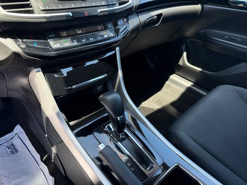 Used 2017 Honda Accord LX image 13