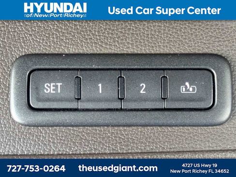 Used 2016 GMC Yukon XL Denali w/ Open Road Package image 30