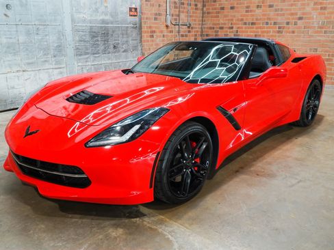 Used 2019 Chevrolet Corvette Stingray Coupe w/ Battery Protection Package RWD image 40