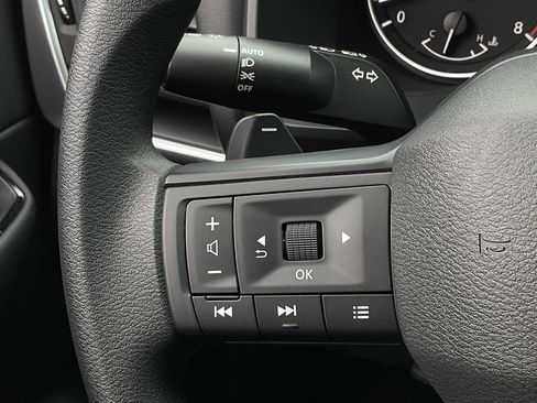 New 2025 Nissan Rogue S image 22