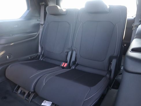 New 2025 Jeep Grand Cherokee L Laredo w/ Luxury Tech Group I image 13