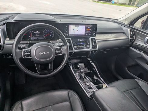 Used 2022 Kia Sorento SX AWD/4WD image 16