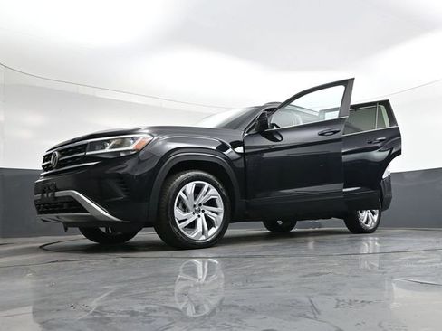 Used 2021 Volkswagen Atlas SE image 43